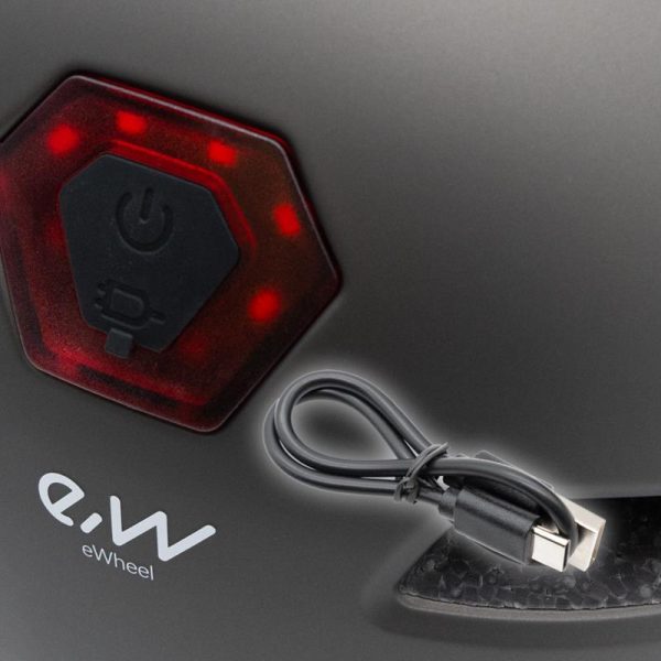8435764427602-3-1.jpg eWHEEL ΚΡΑΝΟΣ ΗΛΕΚΤΡΙΚΟΥ ΠΑΤΙΝΙΟΥ/ΠΟΔΗΛΑΤΟΥ CP03 ME ΤΖΑΜΑΚΙ ΚΑΙ ΟΠΙΣΘΙΟ LED ΦΩΣ M (55-58cm) ΜΑΥΡΟ